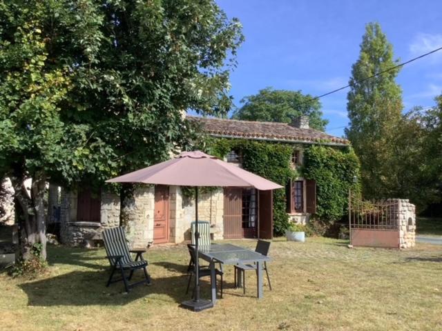 Traditional Charentais Cottage In Countryside 25 Minutes From Royan Balanzac ภายนอก รูปภาพ